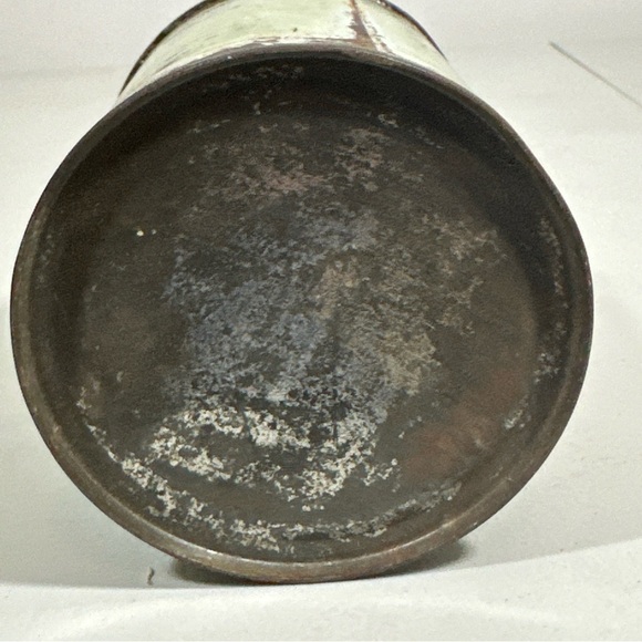 Vintage DuPont White Wall Tire Cleaner  Tin Can "7" Car Auto Graphics Feels Full - Picture 8 of 8